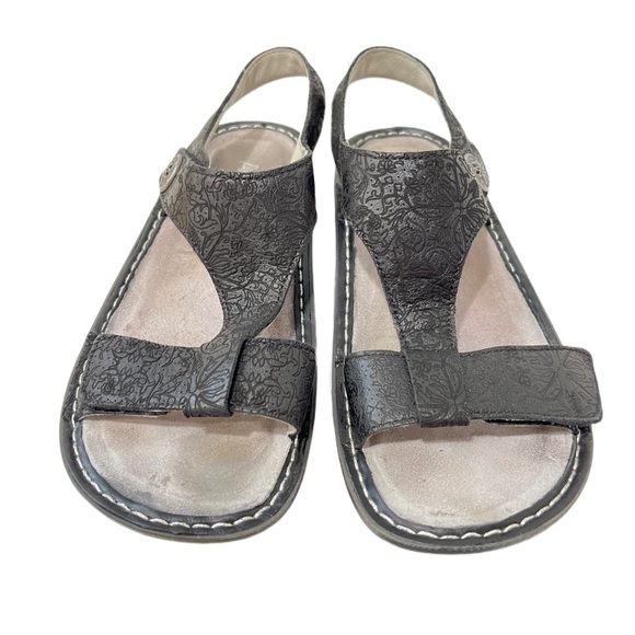 Algeria | Kerri Sandal - Picture 2 of 8